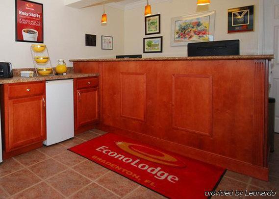 Americas Best Value Inn Bradenton-Sarasota Інтер'єр фото