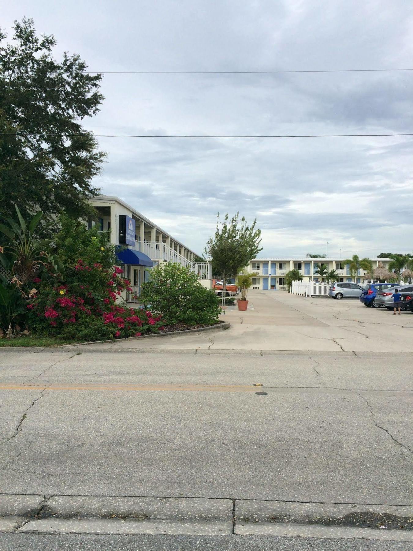 Americas Best Value Inn Bradenton-Sarasota Екстер'єр фото
